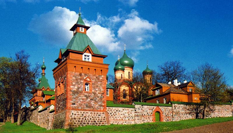 File:Pühtitsa klooster.jpg